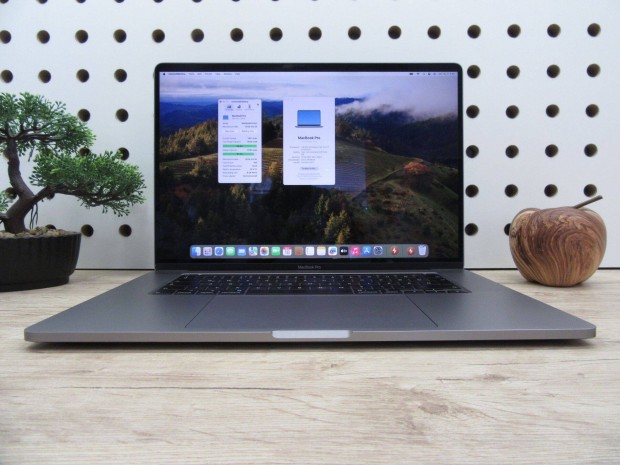 Apple Retina Macbook Pro 16 - 2019 - Hasznlt, karcmentes 160 ciklus