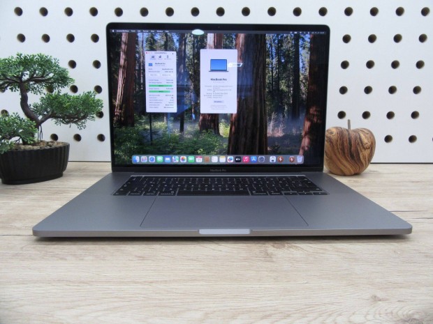 Apple Retina Macbook Pro 16 - 2019 - Hasznlt, karcmentes