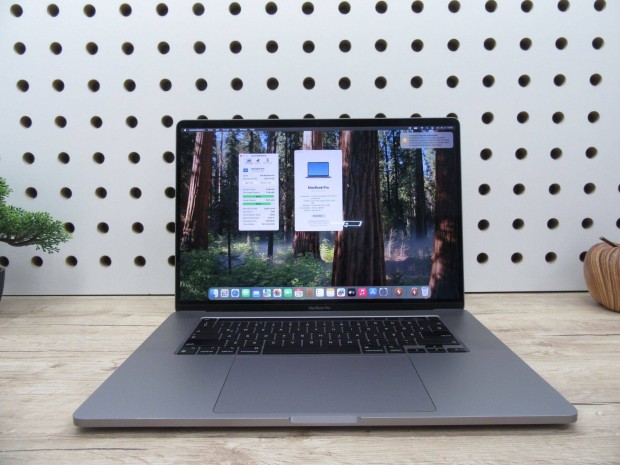 Apple Retina Macbook Pro 16 - 2019 - Hasznlt, megkmlt