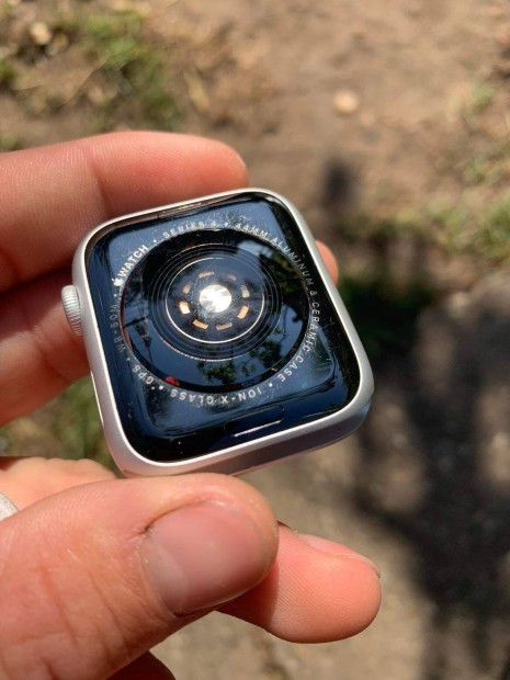 Apple Watch 4 42mm zrolt 
