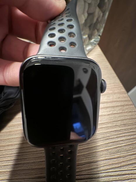 Apple Watch 4 44mm Gps 89% aksi
