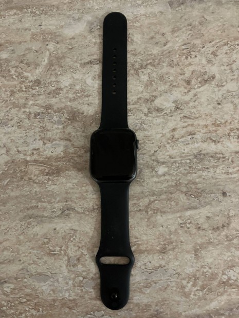 Apple Watch 4.genercis 44 mm 16 GB