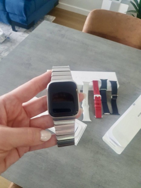 Apple Watch 6 44mm 5 szjjal elad