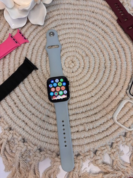 Apple Watch 7.szeria Okosra kitn llapotban minden tartozkval