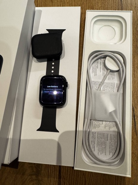 Apple Watch 9 45mm GPS Fekete