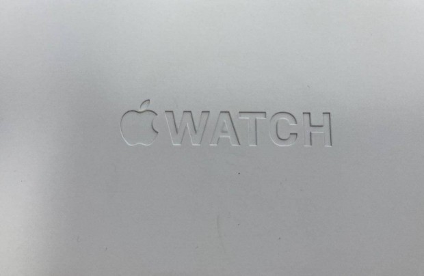 Apple Watch MNP13CM-A S8 GPS 45 mm fekete tok, fekete szj