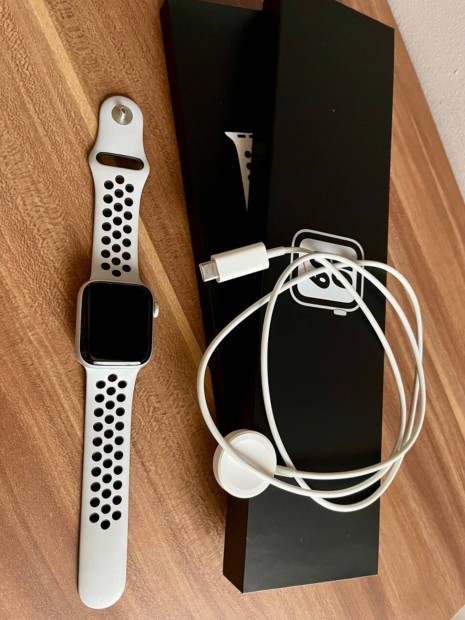 Apple Watch Nike SE