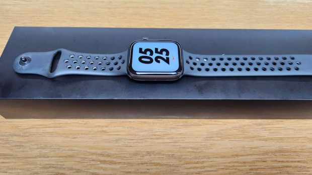 Apple Watch Nike SE 44mm Sp Gray