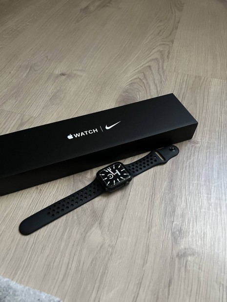 Apple Watch S6 Cellular 44mm