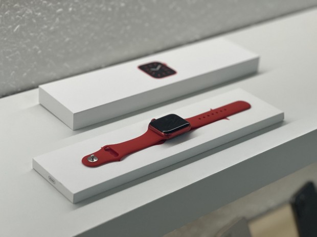 Apple Watch S6 Red 40mm 1 V Garancival Szmlval