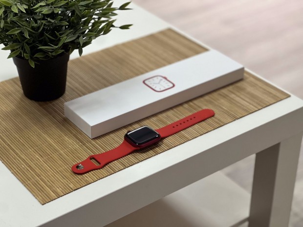 Apple Watch S7 Red CEL 45MM 1 V Garancival Szmlval