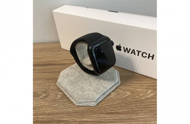 Apple Watch SE 2022 40mm jfekete Midnight