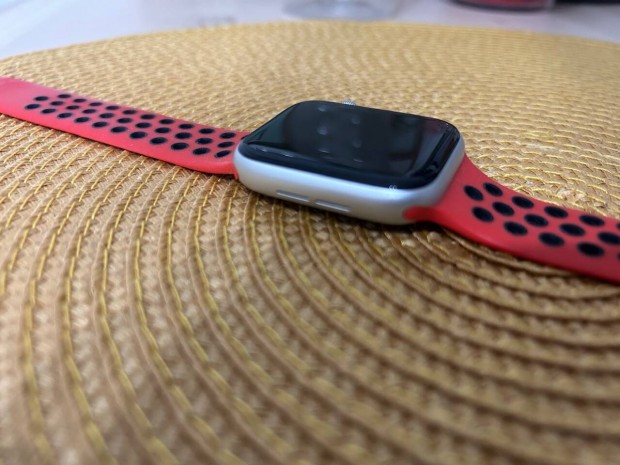 Apple Watch SE