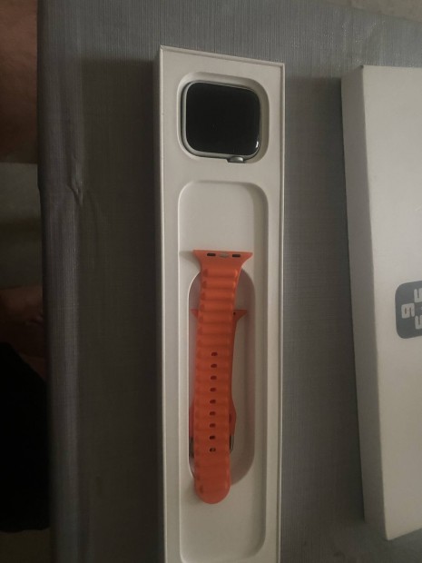 Apple Watch SE 2 gen 44mm-es okosra elad