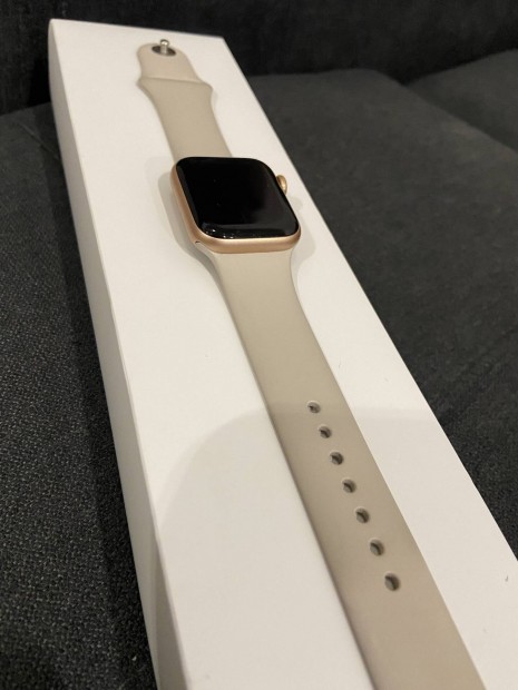 Apple Watch SE 40 mm Arany