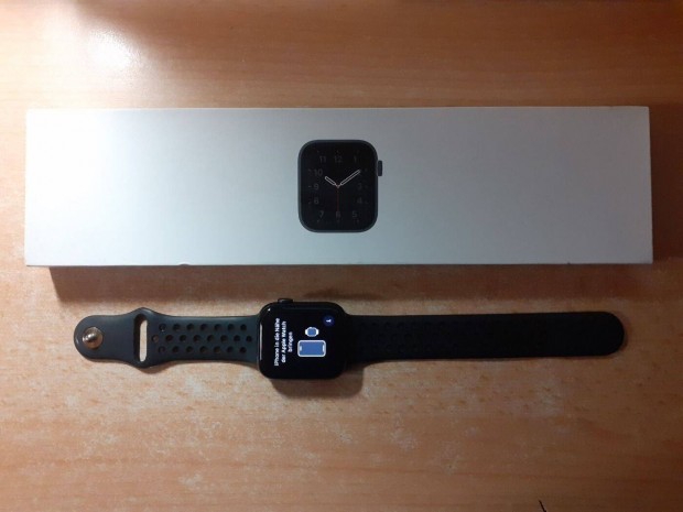 Apple Watch SE 44mm GPS Okosra Space Gray Garis !