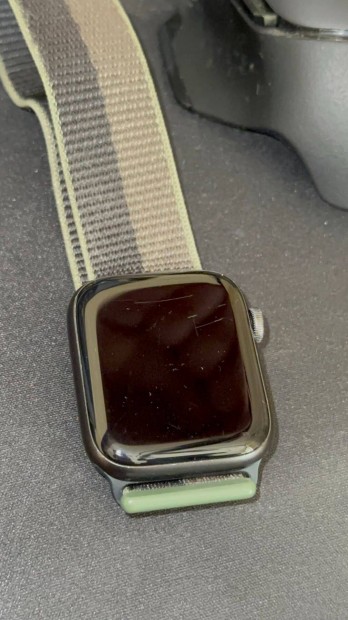 Apple Watch SE 44mm GPS + Cellular GEN1 - hasznlt, karcos