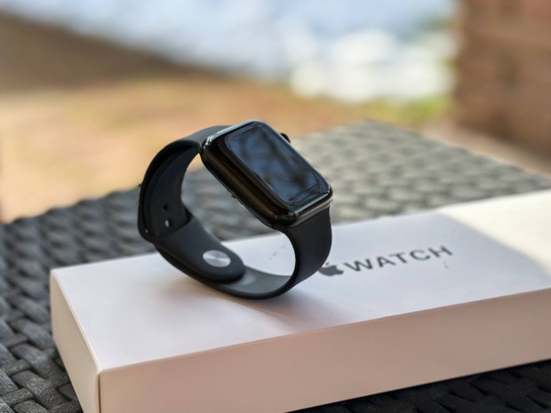 Apple Watch SE 44mm (2nd gen) GPS