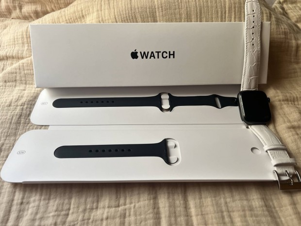 Apple Watch SE GPS 44 mm.