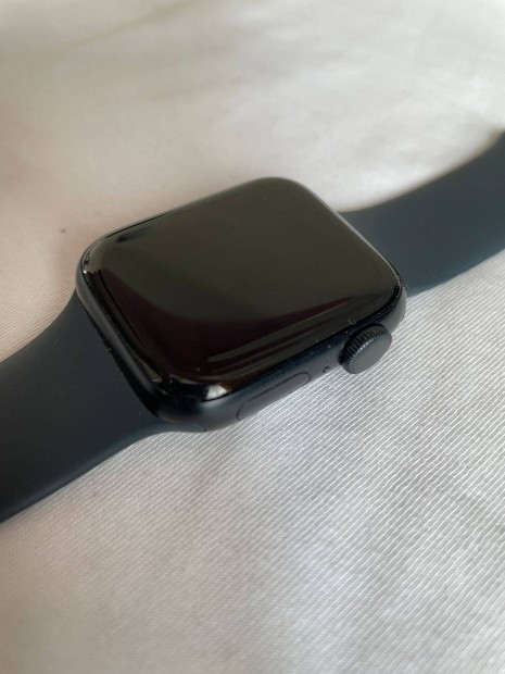 Apple Watch SE (2022) 40mm Apple garancival