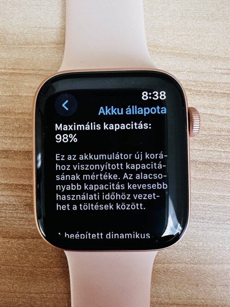 Apple Watch SE (GPS, 44mm) Rosegold