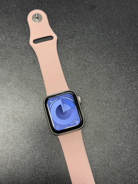 Apple Watch SE (GPS) (2. generci) 40mm Starlight