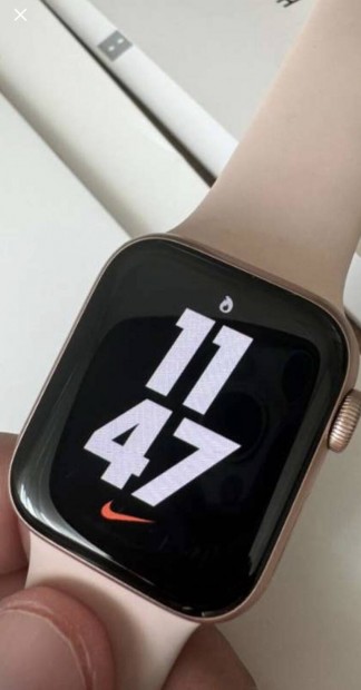 Apple Watch SE ( 2022) 40mm GPS Rose Gold