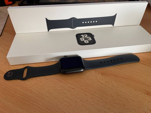 Apple Watch SE (v2) GPS, 44mm