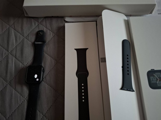 Apple Watch SE okos ra