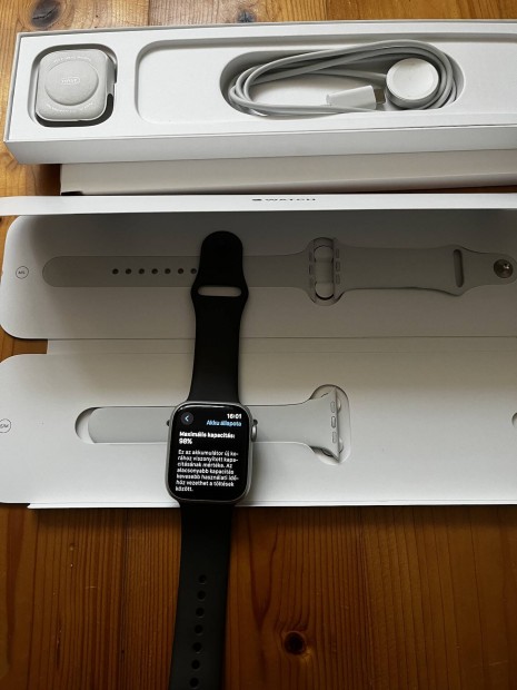 Apple Watch S 8 45mm