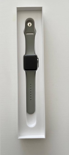Apple Watch Series 3 42 mm, ezüst eredeti doboz, töltő, szíj