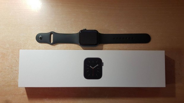 Apple Watch Series 4 44mm LTE esim Okosra Space Gray Garis !