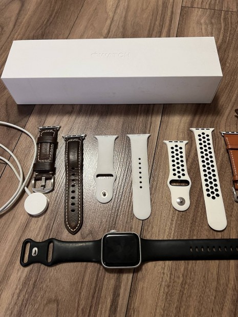 Apple Watch Series 5 44mm