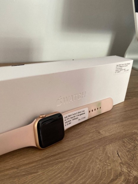 Apple Watch Series 6 40mm Gold Arany GPS Hasznlt