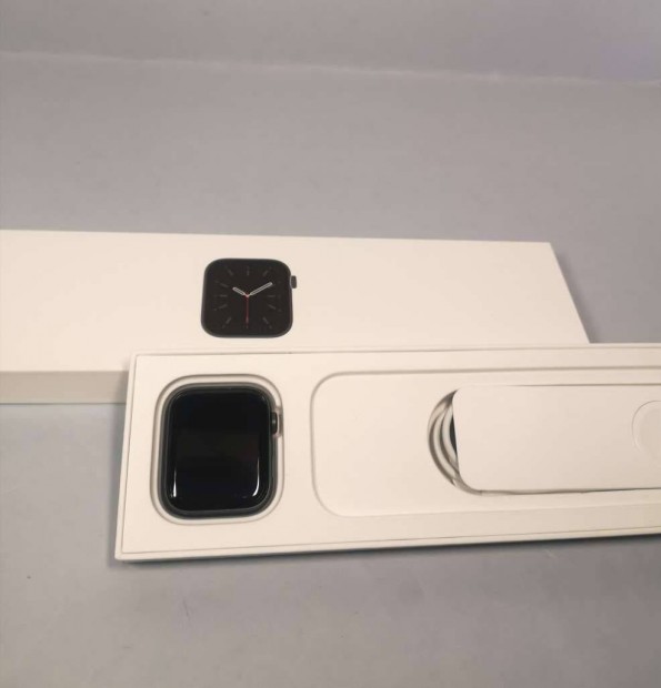 Apple Watch Series 6 44mm Fekete szp llapot okosra elad!