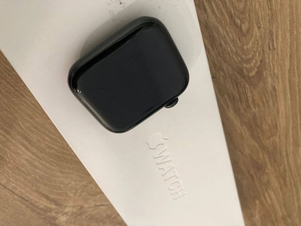 Apple Watch Series 6 44mm Space Gray Szrke GPS Hasznlt