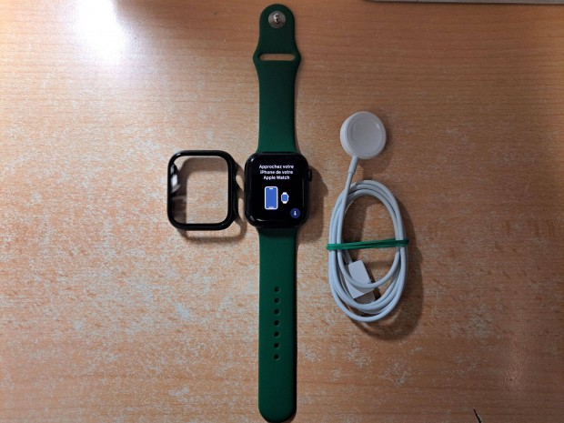 Apple Watch Series 7 45mm Okosra Green Garis !