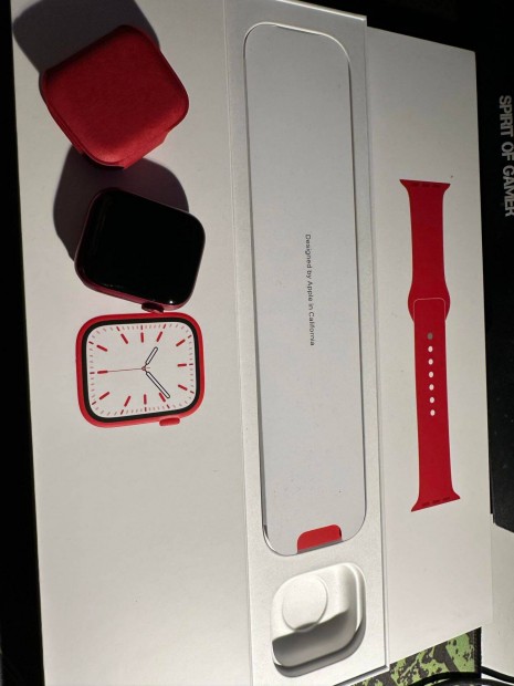 Apple Watch Series 7 (GPS + Cellular) Aluminum 41mm RED A2476