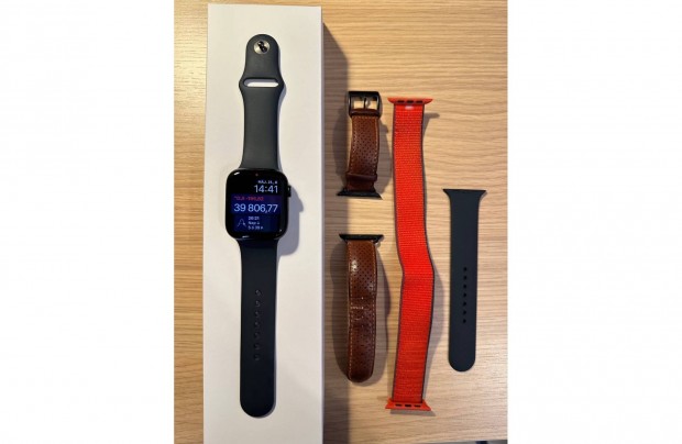 Apple Watch Series 8 Cellular 45mm + barna brtok, PR sportpnt