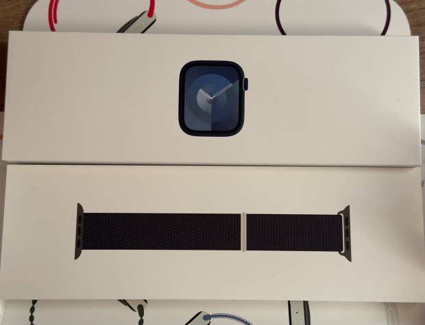 Apple Watch Series 9 45mm GPS Midnight Sport Loop - Alza garancia