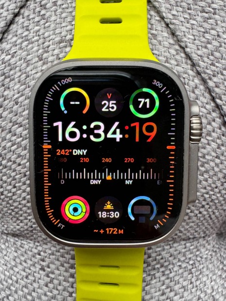 Apple Watch Ultra2 elad
