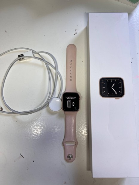 Apple Watch (5.generációs ,40mm GOLD ALU Pink Sand SP Band GPS)