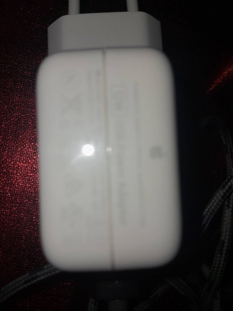 Apple ,iphone 12 V -os adapter 