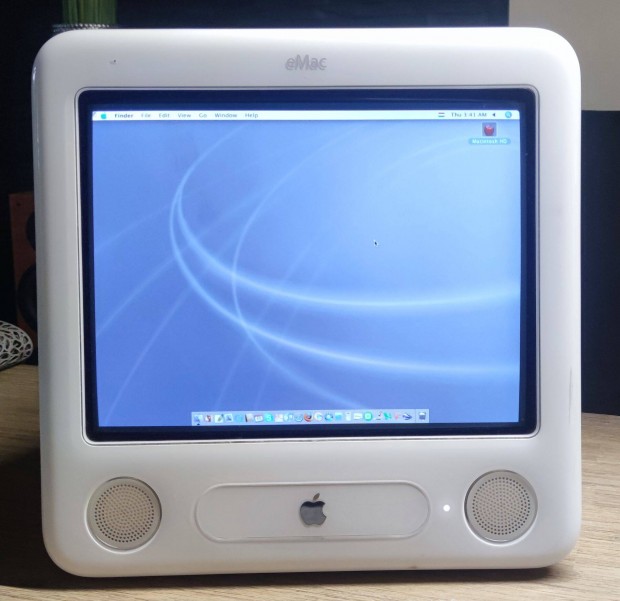 Apple eMac G4