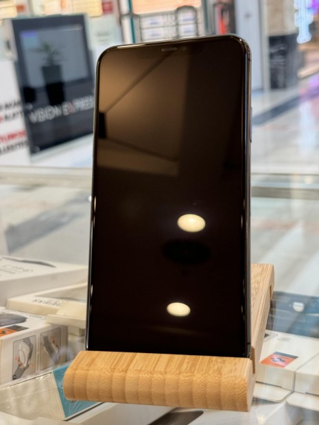 Apple iPhone 11 Pro Max Krtyafggetlen 64 GB, 12 h garancia