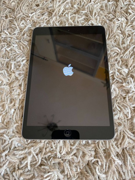 Apple ipad mini 2 Wi-Fi 16 Gb szrke