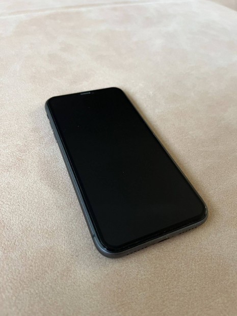 Apple iphone 11 Black 64 GB krtyafggetlen szp llapotban