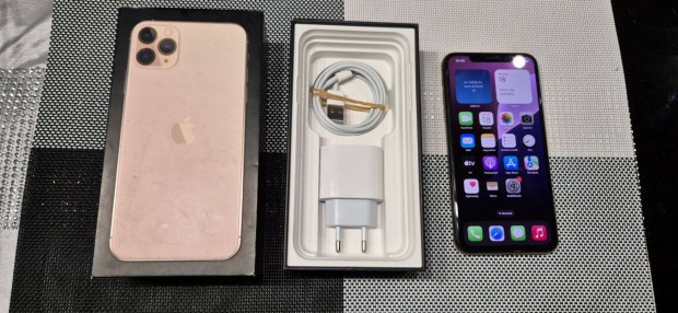 Apple iphone 11 Pro Max jszer Gold Fggetlen 92% Aksi Garis !