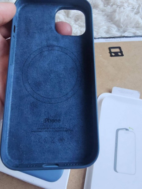Apple iphone 15 Pro Szilikon Magsafe j dobozos eredeti