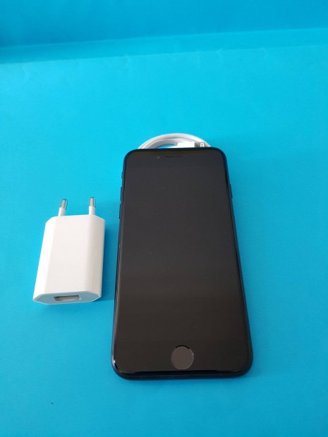 Apple iphone 7 32GB Fekete Krtyafggetlen mobiltelefon szp llapotba